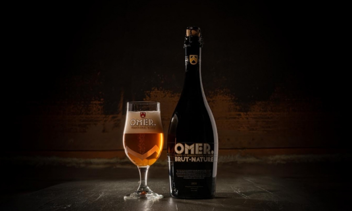 OMER Brut Nature fles en glas